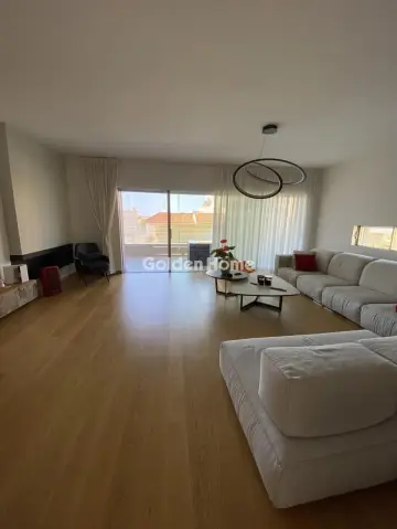 Floor Apartment 135m<sup>2</sup> for rent photo 5595910