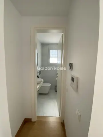 Floor Apartment 135m<sup>2</sup> for rent photo 5595924