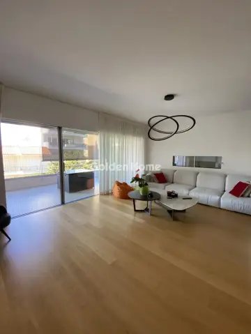 Floor Apartment 135m<sup>2</sup> for rent photo 5595909