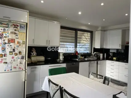 Floor Maisonette 143m<sup>2</sup> for sale photo 8