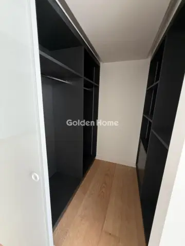 Maisonette Attached 303m<sup>2</sup> for rent photo 5607643