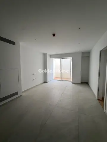 Maisonette Attached 303m<sup>2</sup> for rent photo 5607655