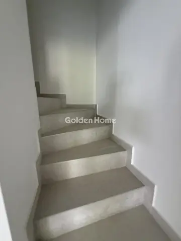 Floor Maisonette 200m<sup>2</sup> for rent photo 16