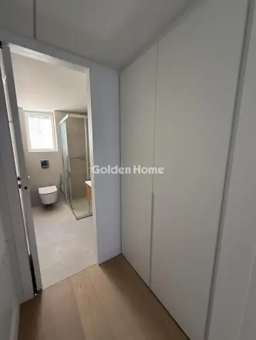Floor Maisonette 200m<sup>2</sup> for rent photo 24