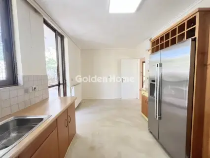 Floor Apartment 152m<sup>2</sup> for rent photo 5