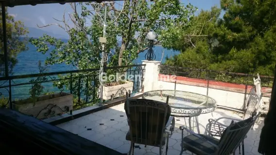 House 335m<sup>2</sup> for rent photo 32