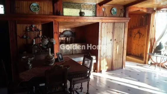 House 335m<sup>2</sup> for rent photo 16