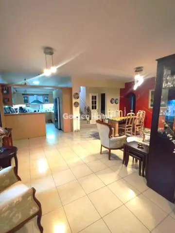 House 295m<sup>2</sup> for rent photo 7