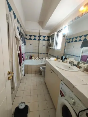 House 295m<sup>2</sup> for rent photo 23