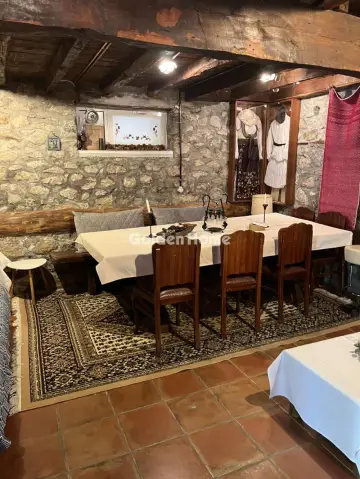 House 136m<sup>2</sup> for rent photo 2