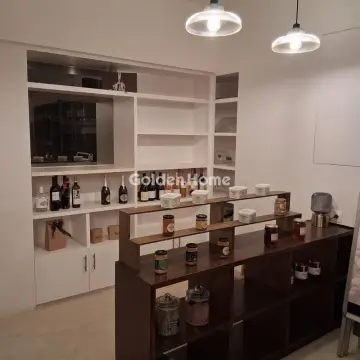 店铺 65m<sup>2</sup> for rent photo 1