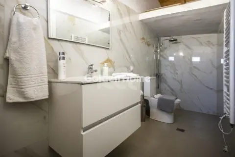 Studio 40m<sup>2</sup> for rent photo 2
