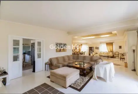 House 450m<sup>2</sup> for sale photo 4