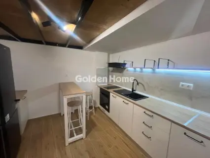 Studio 32m<sup>2</sup> for rent photo 5610725