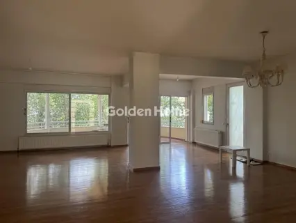 House 369m<sup>2</sup> for rent photo 1