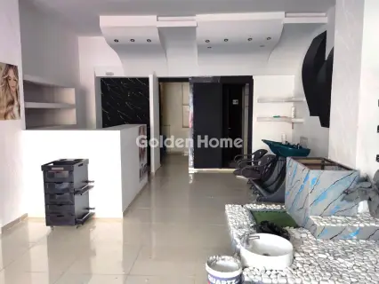 店铺 74m<sup>2</sup> for rent photo 3