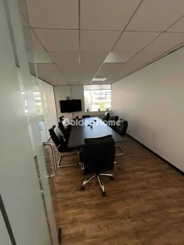 Office 420m<sup>2</sup> for rent photo 9