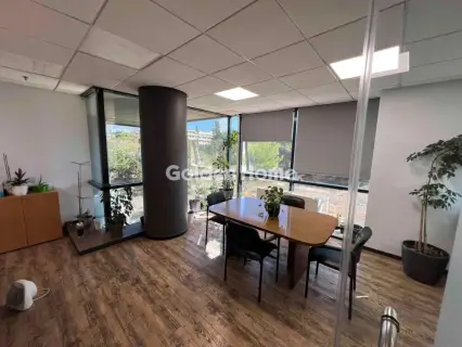 Office 420m<sup>2</sup> for rent photo 3