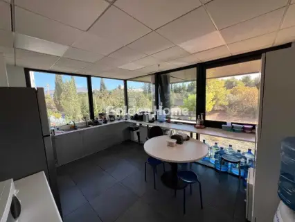 Office 420m<sup>2</sup> for rent photo 12