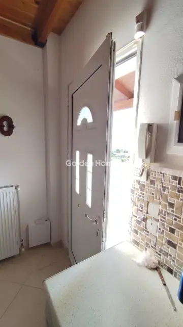 Floor Maisonette 100m<sup>2</sup> for rent photo 19