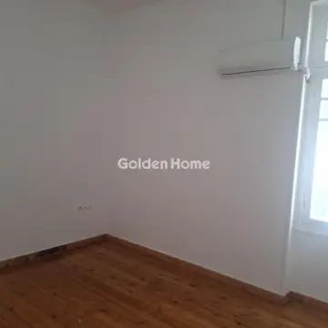 Floor Apartment 200m<sup>2</sup> for rent photo 26