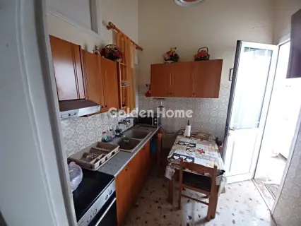 Κτίριο 230τ.μ. προς πώληση φωτογραφία 4