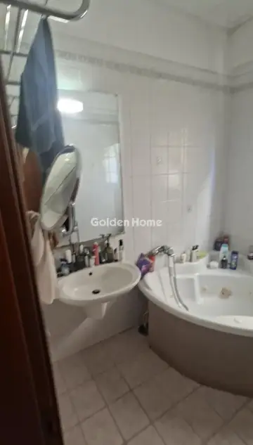 Floor Apartment 108m<sup>2</sup> for rent photo 5615557