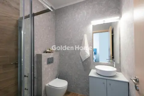 House 300m<sup>2</sup> for rent photo 32