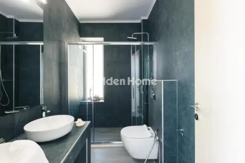 House 300m<sup>2</sup> for rent photo 28