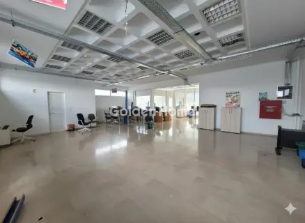 店铺 540m<sup>2</sup> for rent photo 5626852