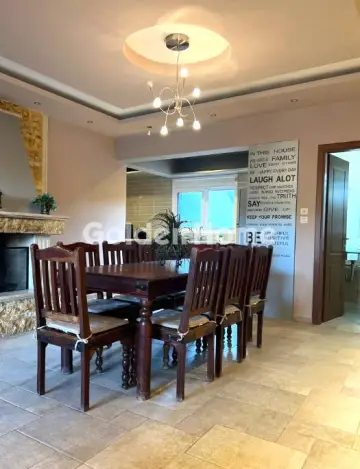 公寓楼层 120m<sup>2</sup> for rent photo 2