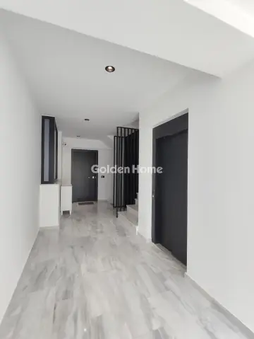 Floor Maisonette 130m<sup>2</sup> for rent photo 47