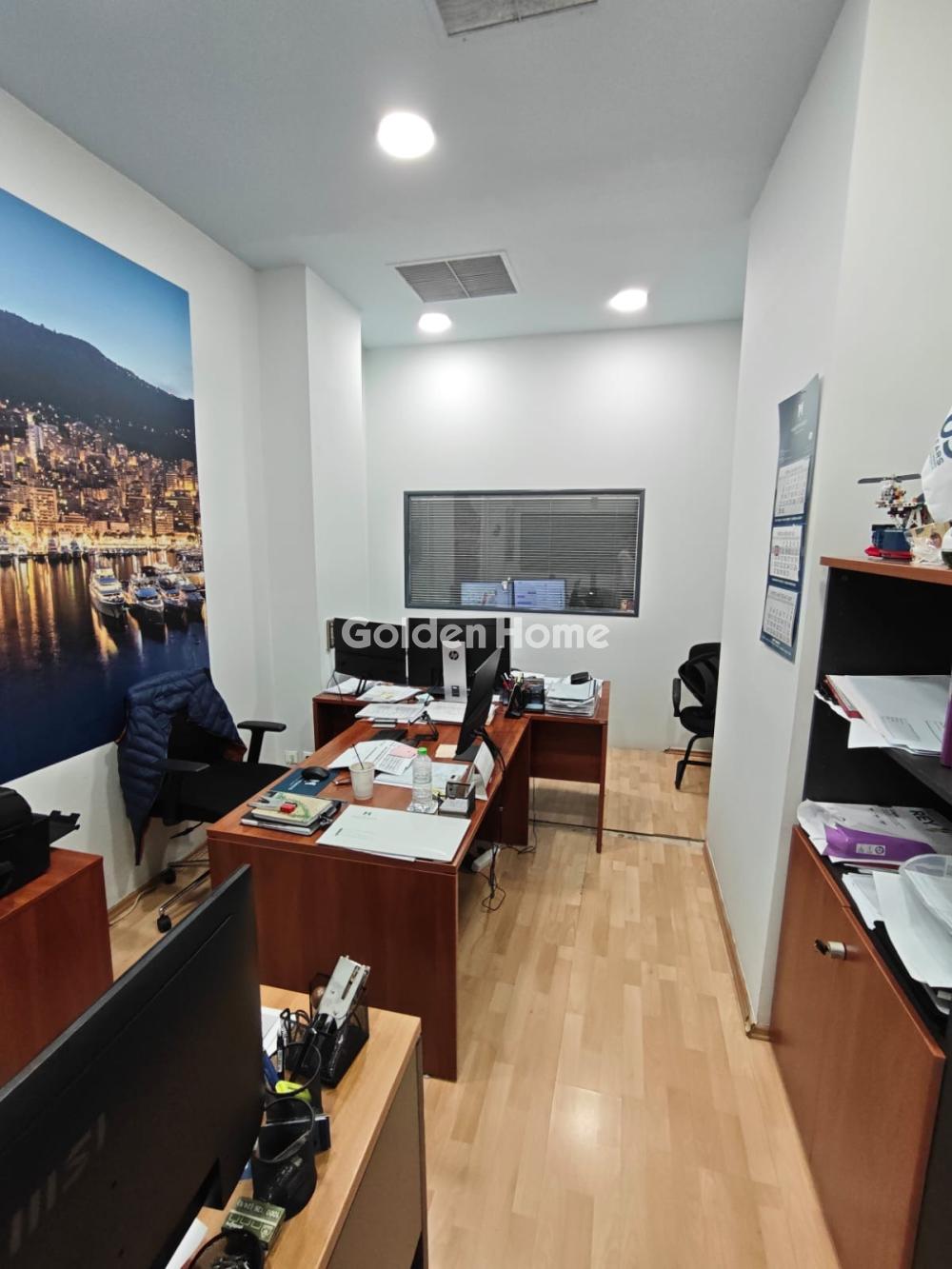 retail in Piraeus — Photo 7 of 15