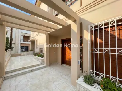 House 200m<sup>2</sup> for rent photo 15