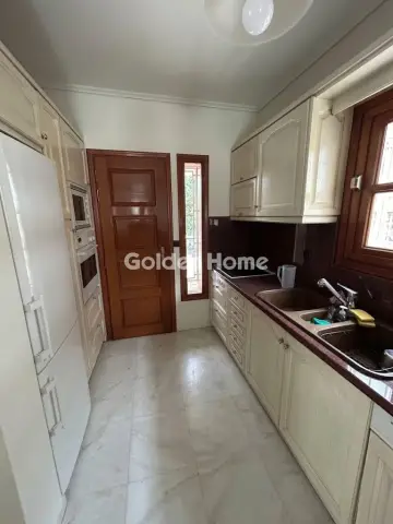 House 200m<sup>2</sup> for rent photo 11