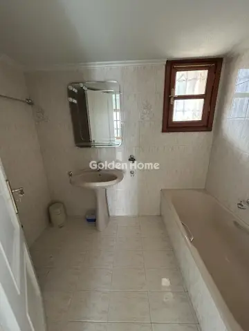House 200m<sup>2</sup> for rent photo 23