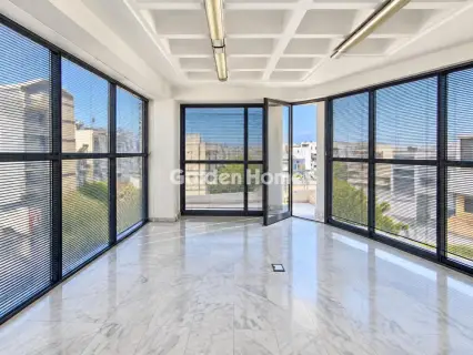 Office 254m<sup>2</sup> for rent photo 3