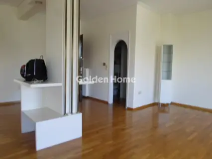Floor Apartment 125m<sup>2</sup> for rent photo 7