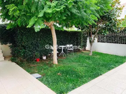 Independent Maisonette 248m<sup>2</sup> for sale photo 5