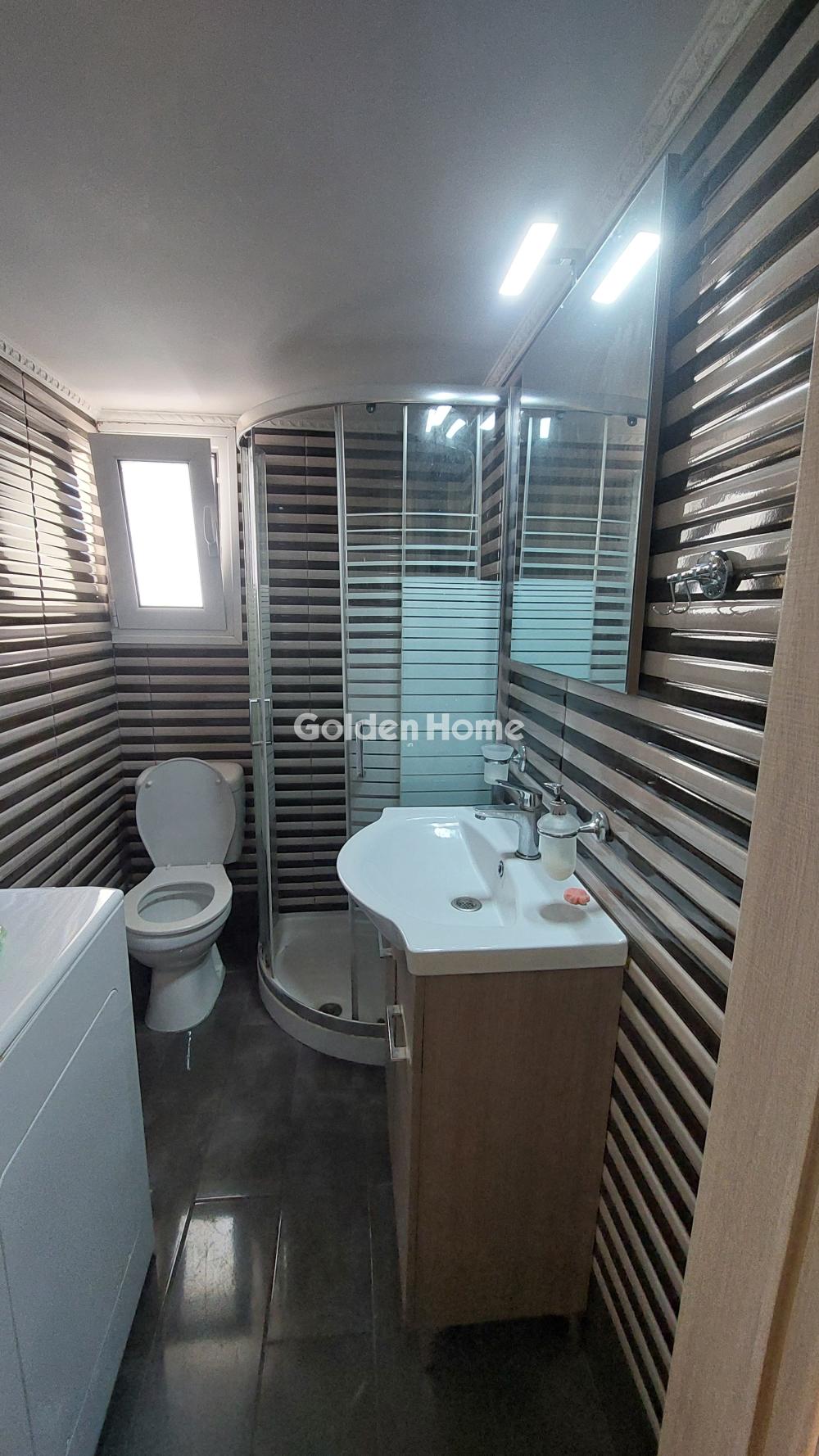 apartment in Kentro — Photo 18 of 28