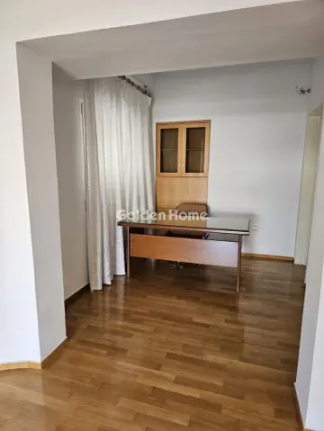 Floor Apartment 93m<sup>2</sup> for rent photo 8