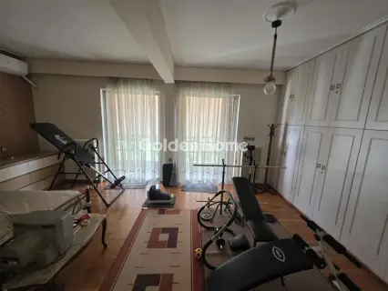 Apartment 150m<sup>2</sup> for rent photo 5656116