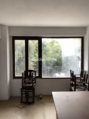 店铺 74m<sup>2</sup> for rent photo 1
