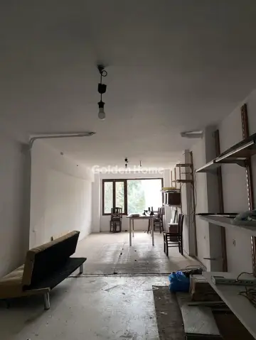 店铺 74m<sup>2</sup> for rent photo 9