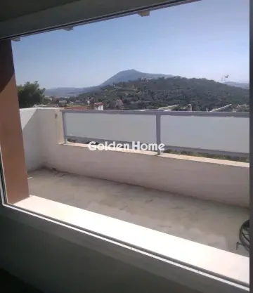 Floor Apartment 101m<sup>2</sup> for rent photo 5667225