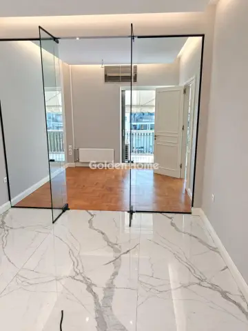 Office 65m<sup>2</sup> for rent photo 4