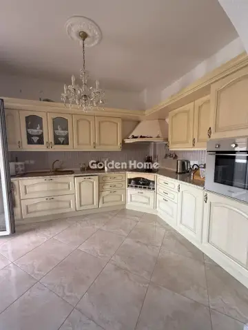 House 240m<sup>2</sup> for sale photo 5668857