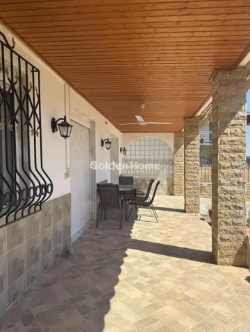 House 240m<sup>2</sup> for sale photo 5668874