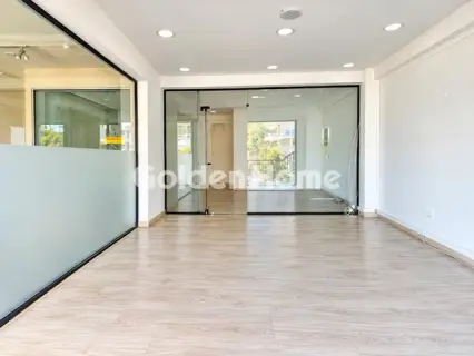 Office 65m<sup>2</sup> for rent photo 3