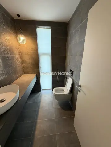 Floor Apartment 138m<sup>2</sup> for rent photo 26